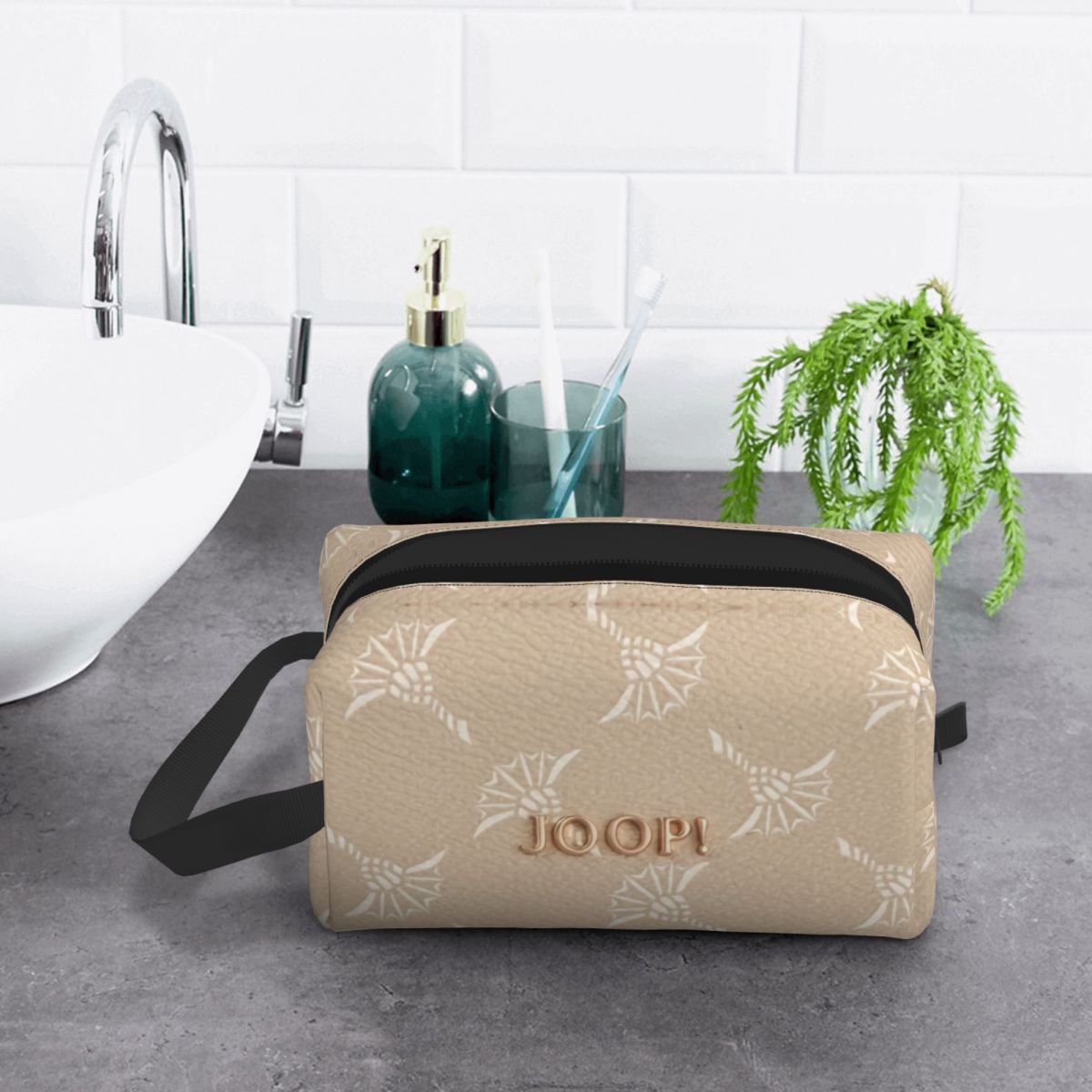 Personalizowana kosmetyczka po – J Beauty Makeup recenzja i cena
