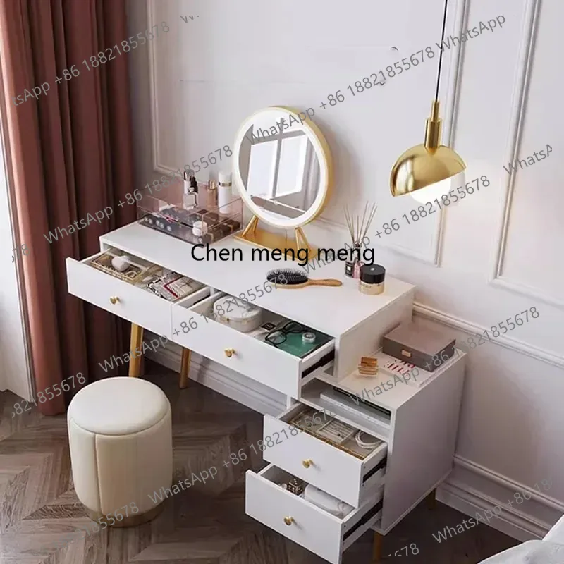 Toaletka z lustrem, biała, w s – Beauty Without Makeup recenzja i cena